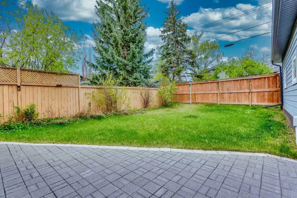 Calgary, AB T3C 3J2,101 Wimbledon CRES SW