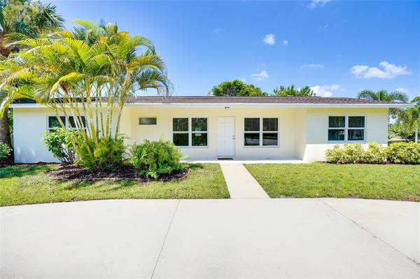 Stuart, FL 34994,1582 NW Palm Lake Dr