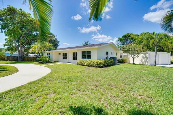 Stuart, FL 34994,1582 NW Palm Lake Dr