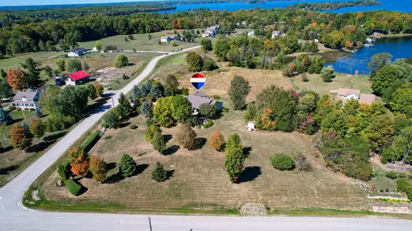 Rideau Lakes, ON K0G 1V0,8 Horace DR