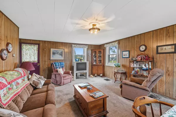 Athens, ON K0E 1B0,255 COUNTY ROAD 40 RD