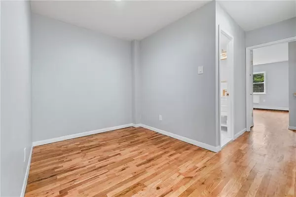 Kings, NY 11236,1021 East 87th ST #6B