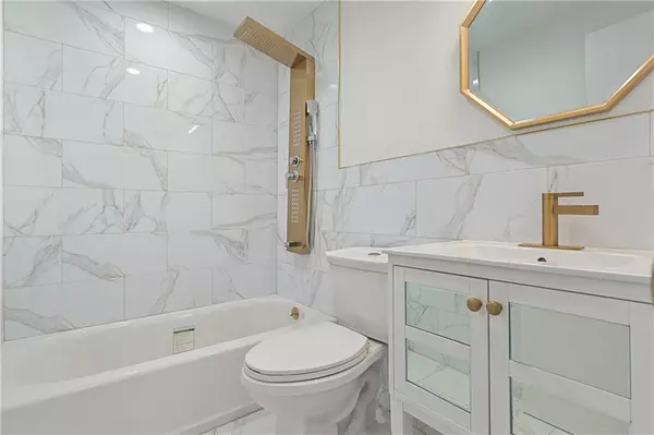 Kings, NY 11236,1021 East 87th ST #6B