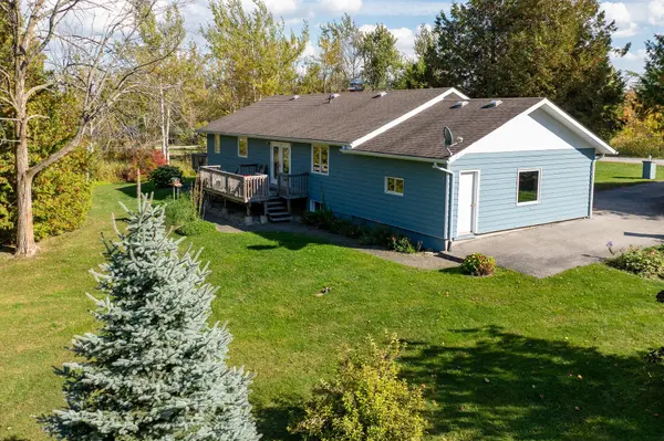 Clearview, ON L0M 1H0,14 Sydenham TRL W