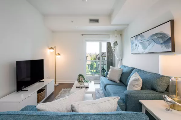 Collingwood, ON L9Y 1T3,17 Spooner CRES #208