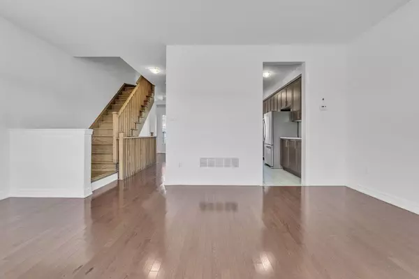 Brampton, ON L7A 5B9,96 Fruitvale CIR