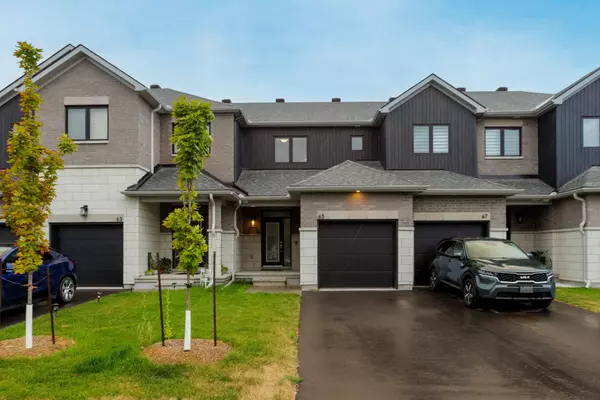 Blossom Park - Airport And Area, ON K1X 0H3,65 Esban DR