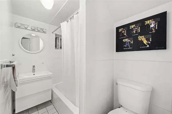 Brooklyn, NY 11205,42 Clermont AVE #1