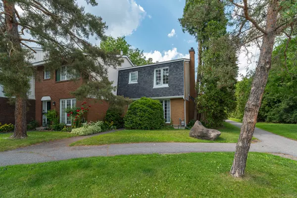 Mooneys Bay - Carleton Heights And Area, ON K2C 0K5,1029 Meadowlands DR #65