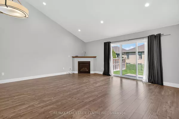 Sarnia, ON N7W 1C5,520 Molinari ST