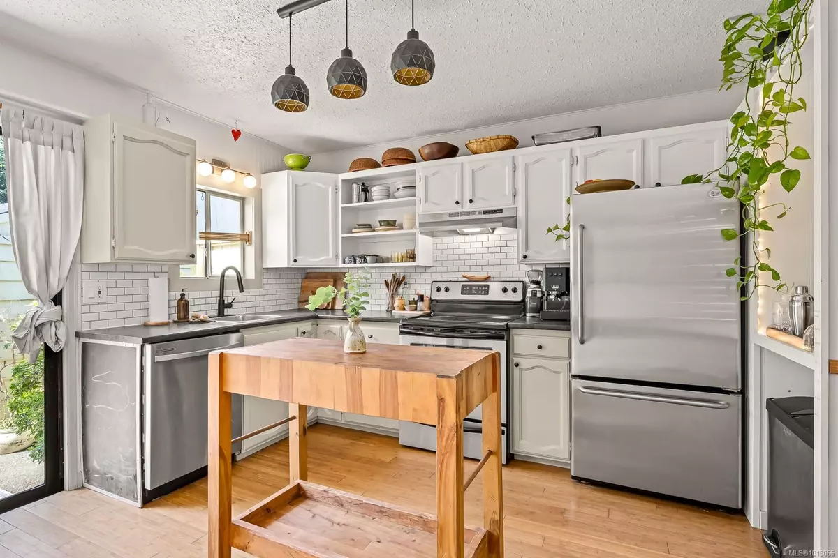 Courtenay, BC V9N 1X1,1261 14th St