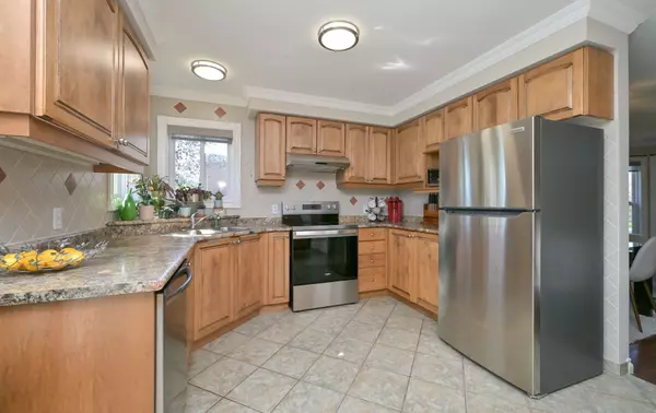 Barrie, ON L4N 8N9,190 Wessenger DR