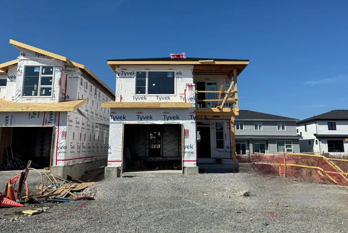 Loyalist, ON K7N 0E5,232 Dr Richard James CRES