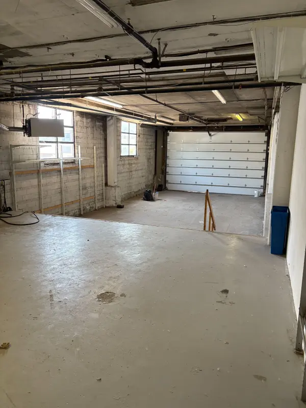 Toronto W04, ON M6B 1G2,1200 Castlefield AVE #Unit A