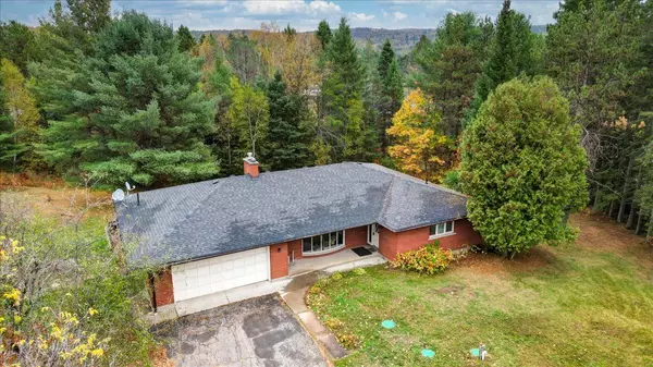 Bancroft, ON K0L 1C0,4 Maxwell Settlement RD