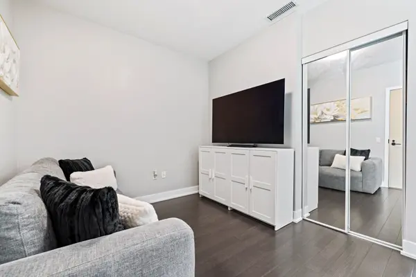 Toronto W05, ON M3K 0E1,60 George Butchart DR #713