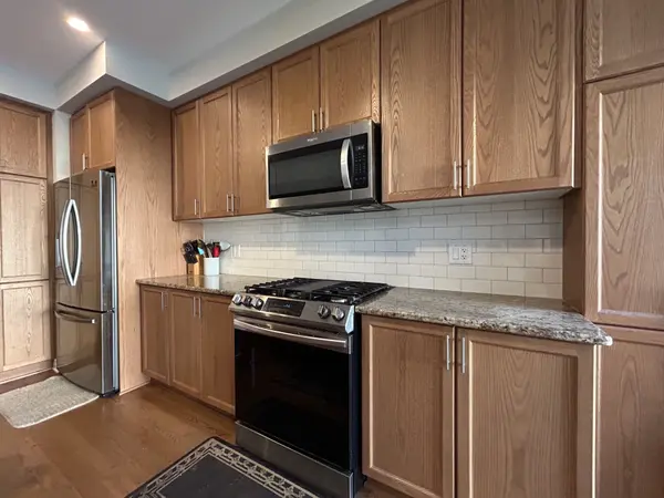 Blossom Park - Airport And Area, ON K1T 0S5,166 Nepeta CRES