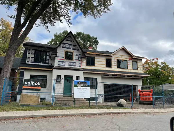 Glebe - Ottawa East And Area, ON K1S 1H9,97 Marlowe CRES