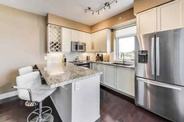 Vaughan, ON L4L 8C3,12 Woodstream BLVD #317