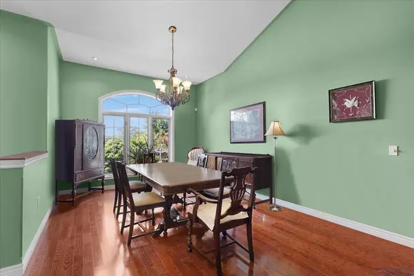 1945 Abingdon RD, West Lincoln, ON L0R 1E0