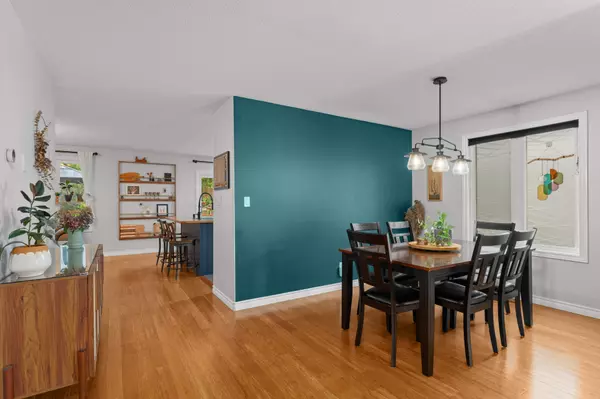 Kingston, ON K7M 9C2,910 LOMBARDY ST