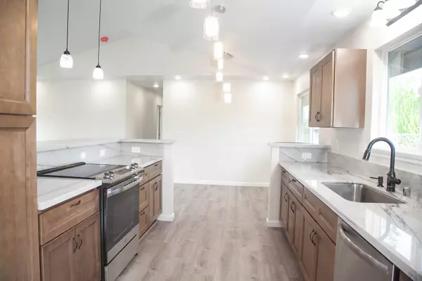 Pahoa, HI 96778,16-2143 ALOHA DR