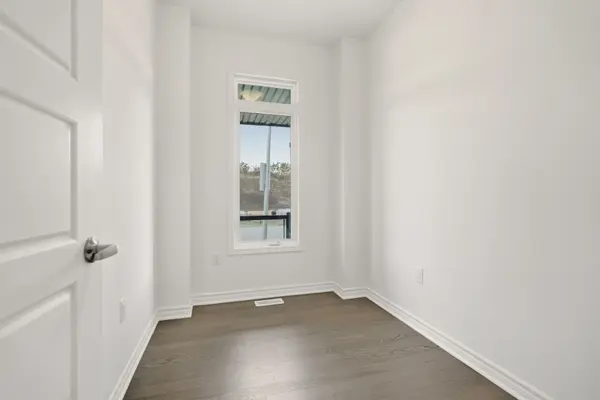 Barrie, ON L9J 1A2,363 Reid DR W