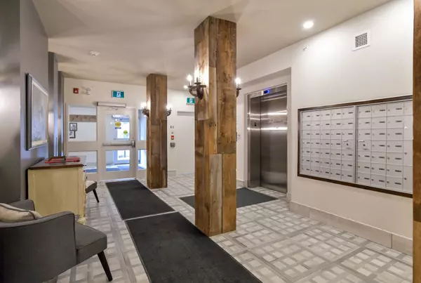 Simcoe, ON L9R 0R7,157 Wellington ST E #109