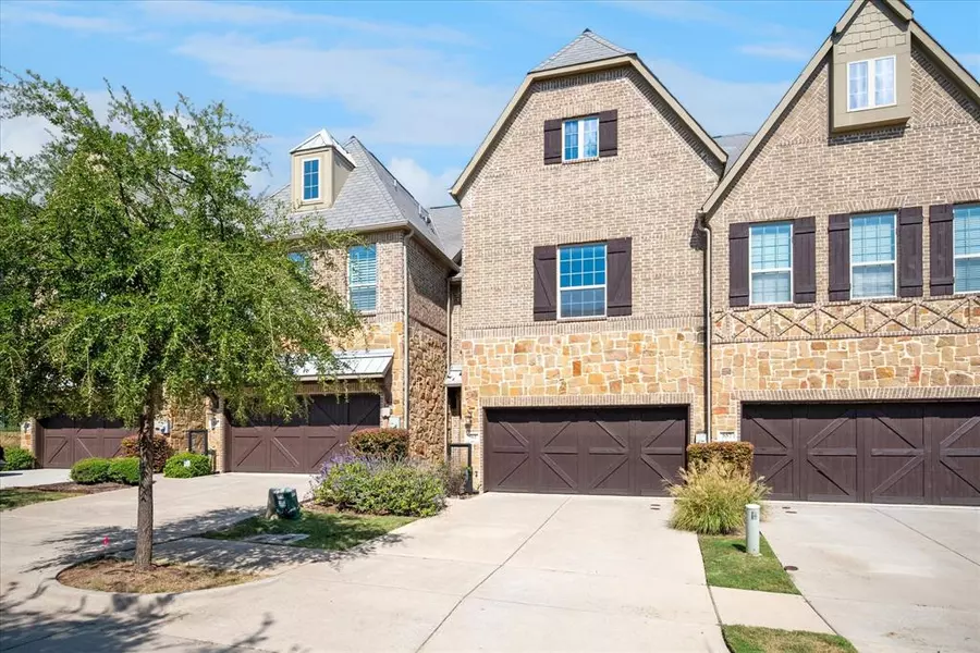 561 Reale Drive, Irving, TX 75039