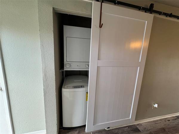 Denton, TX 76201,808 W Collins Street