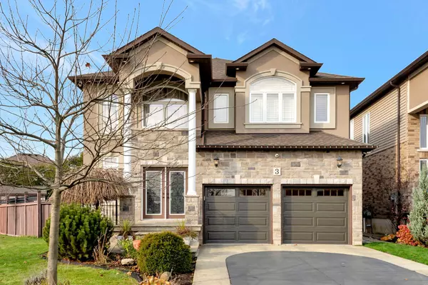 3 Rianna CT, Hamilton, ON L9B 0G3