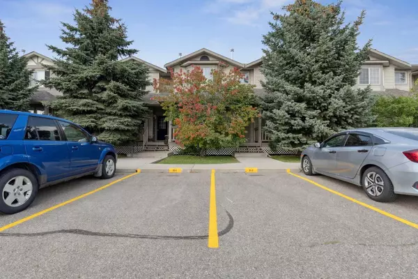 Airdrie, AB T4B 2Y6,2001 Luxstone BLVD SW #104