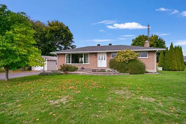 2214 County 2 RD, Edwardsburgh/cardinal, ON K0E 1T1