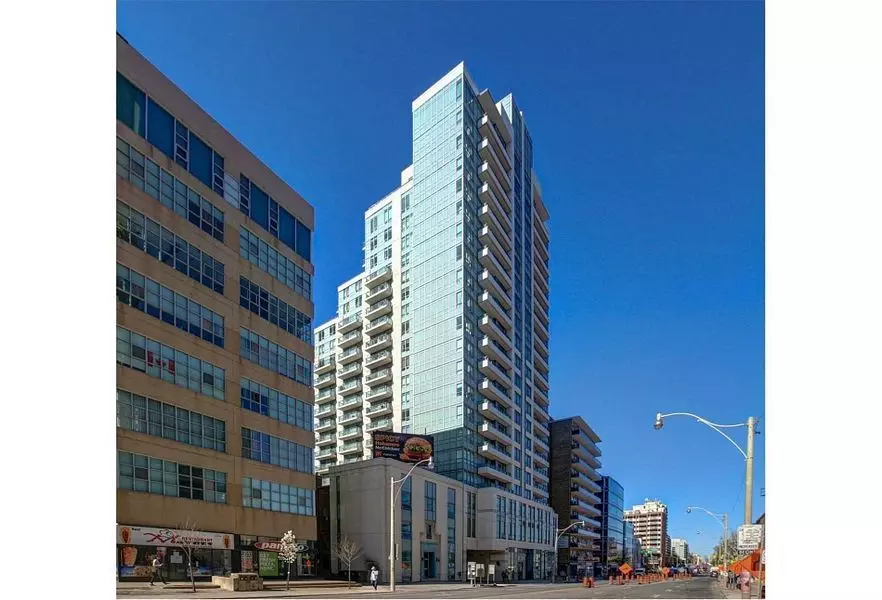 212 Eglinton AVE E #404, Toronto C10, ON M4P 0A3