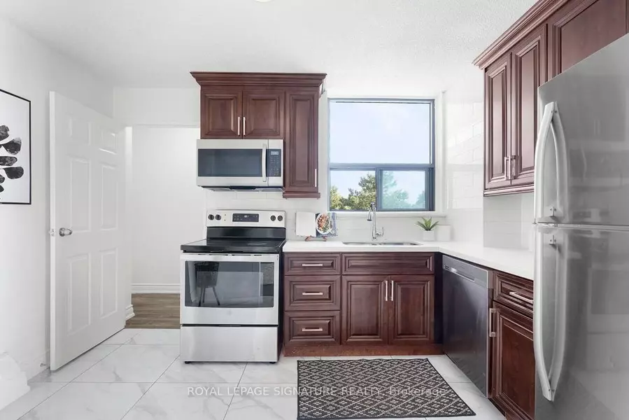 100 Wingarden CT #315, Toronto E11, ON M1B 2P4
