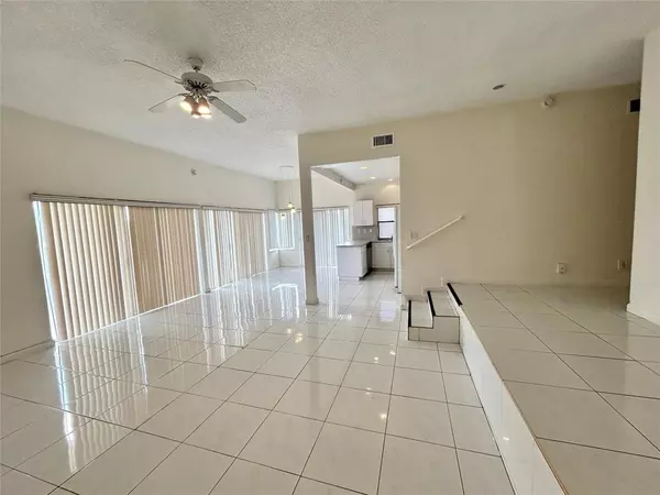 Davie, FL 33314,4850 SW 63rd Ter #231