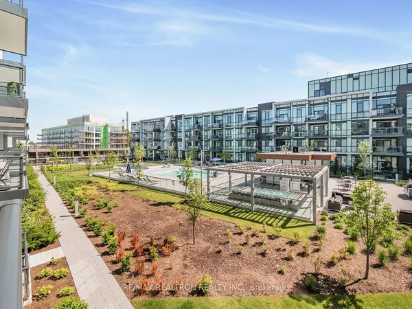 Innisfil, ON L6S 0N9,415 Sea Ray AVE #226