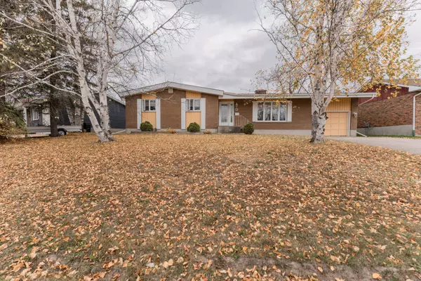 13 Kimberly DR, Kapuskasing, ON P5N 1L4