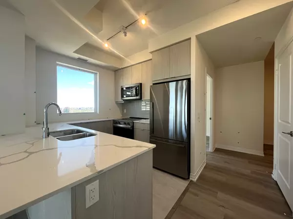 Mississauga, ON L5R 1B2,15 Watergarden DR #1809