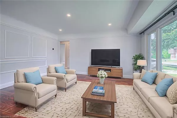 Kitchener, ON N2B 1Z2,169 Bruce ST #Upper