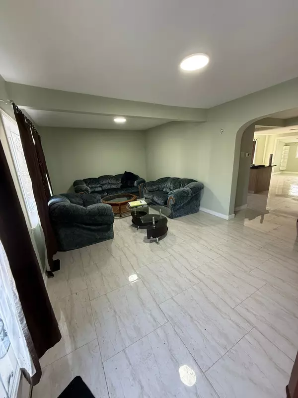 Thorold, ON L2V 1E6,125 Davis ST