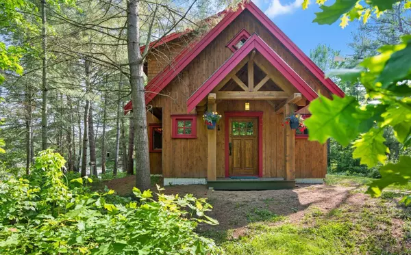 1093 Althorpe RD, Tay Valley, ON K7H 3R9