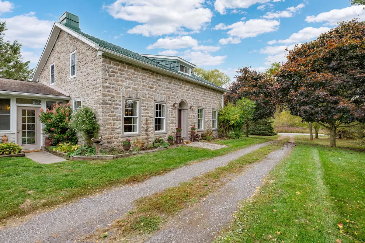 Elizabethtown-kitley, ON K6V 5T5,5952 Bains RD