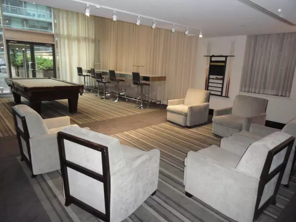 Toronto C01, ON M5V 3T9,438 King ST W ##507