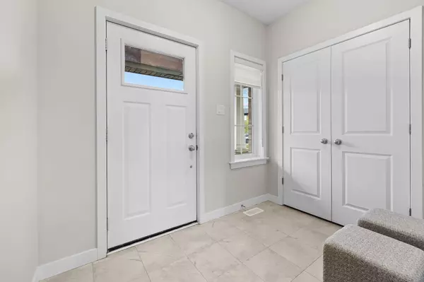 Kanata, ON K2V 0P5,428 Gidran CIR