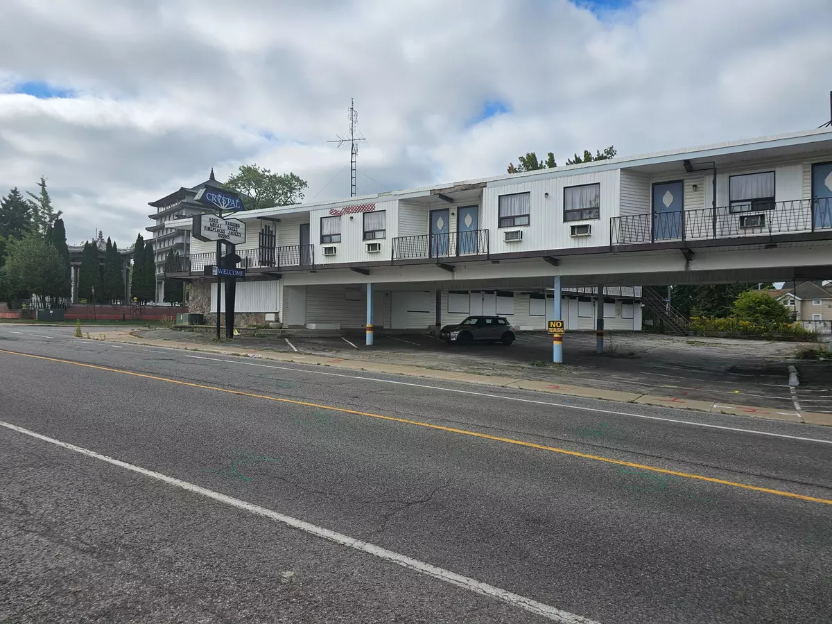 Niagara Falls, ON L2G 3E7,4249-4267 River RD