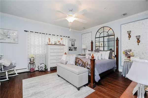 Staten  Island, NY 10309,53 Topside LN