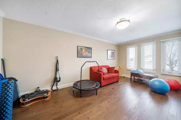 Barrie, ON L4M 6T5,456 St Vincent ST