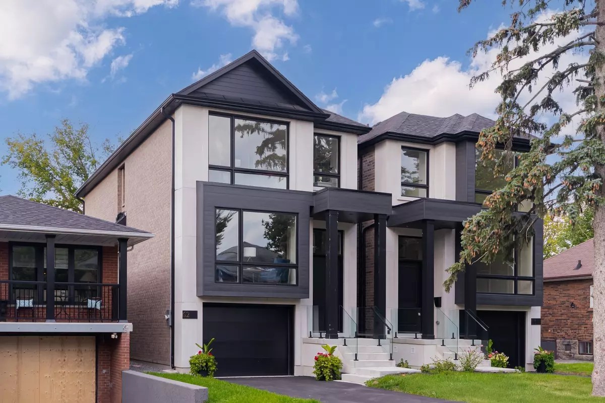 Toronto W06, ON M8W 1E6,62 Ash CRES