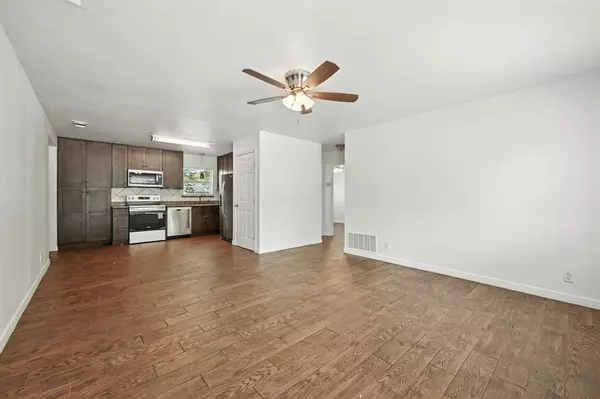 Denison, TX 75020,933 W Ford Street